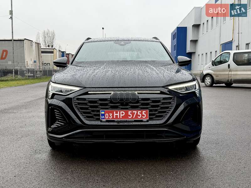 Внедорожник / Кроссовер Audi Q8 e-tron 2023 в Киеве