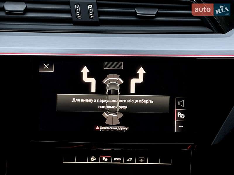 Внедорожник / Кроссовер Audi Q8 e-tron 2023 в Киеве