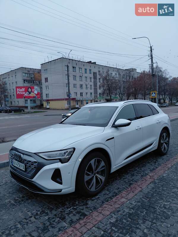 Внедорожник / Кроссовер Audi Q8 e-tron 2023 в Чернигове фото 2 Внедорожник / Кроссовер Audi Q8 e-tron 2023 в Чернигове