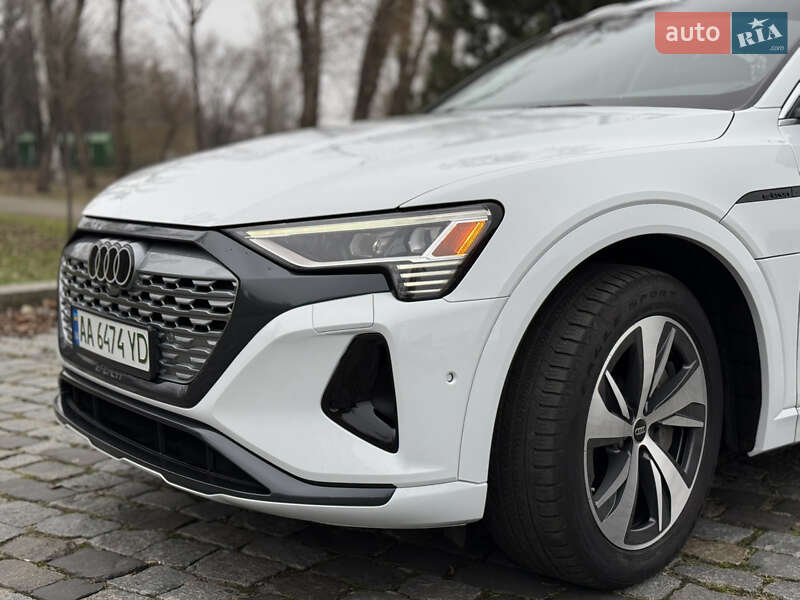 Внедорожник / Кроссовер Audi Q8 e-tron 2023 в Киеве фото 10 Внедорожник / Кроссовер Audi Q8 e-tron 2023 в Киеве