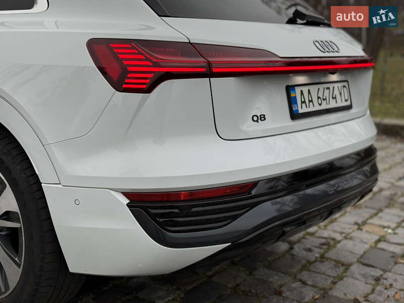 Внедорожник / Кроссовер Audi Q8 e-tron 2023 в Киеве фото 21 Внедорожник / Кроссовер Audi Q8 e-tron 2023 в Киеве
