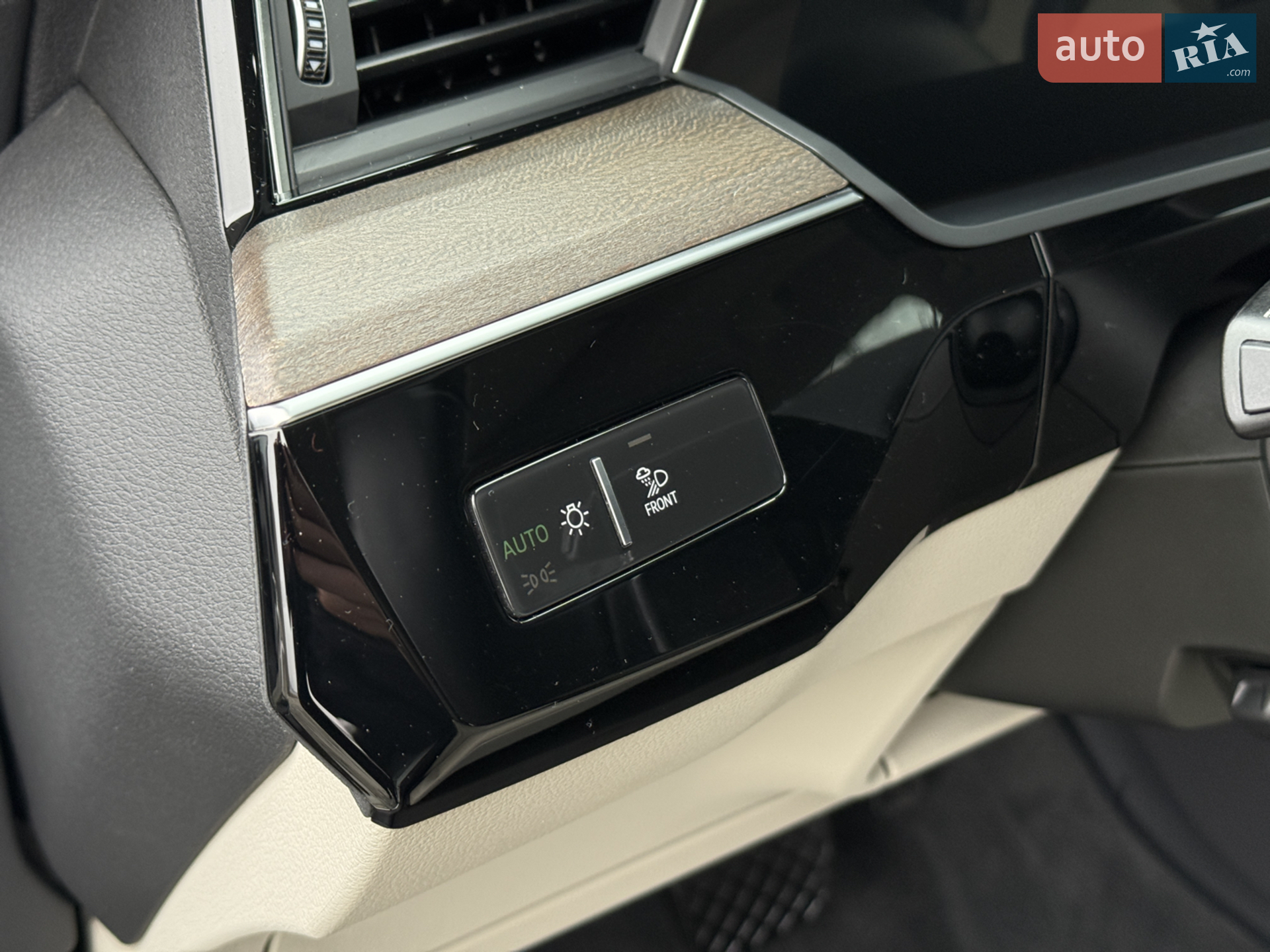 2023 Audi Q8 - мініатюра 27