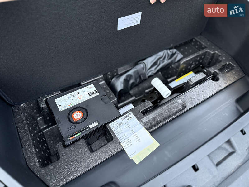 Внедорожник / Кроссовер Audi Q8 e-tron 2023 в Киеве фото 65 Внедорожник / Кроссовер Audi Q8 e-tron 2023 в Киеве