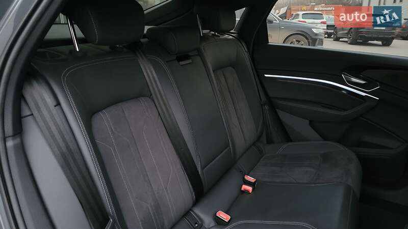 Внедорожник / Кроссовер Audi Q8 e-tron 2023 в Хмельницком фото 33 Внедорожник / Кроссовер Audi Q8 e-tron 2023 в Хмельницком