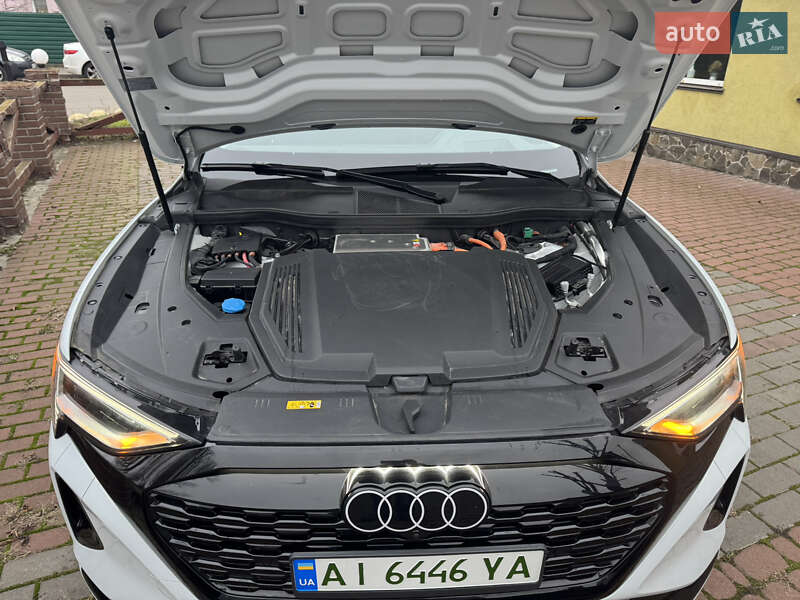Внедорожник / Кроссовер Audi Q8 e-tron 2023 в Киеве фото 12 Внедорожник / Кроссовер Audi Q8 e-tron 2023 в Киеве