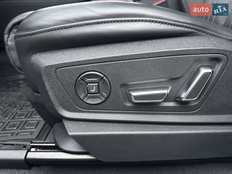 Внедорожник / Кроссовер Audi Q8 e-tron 2023 в Киеве фото 28 Внедорожник / Кроссовер Audi Q8 e-tron 2023 в Киеве