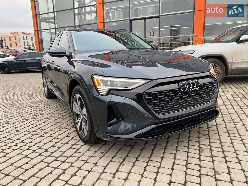 Audi Q8 e-tron 2023