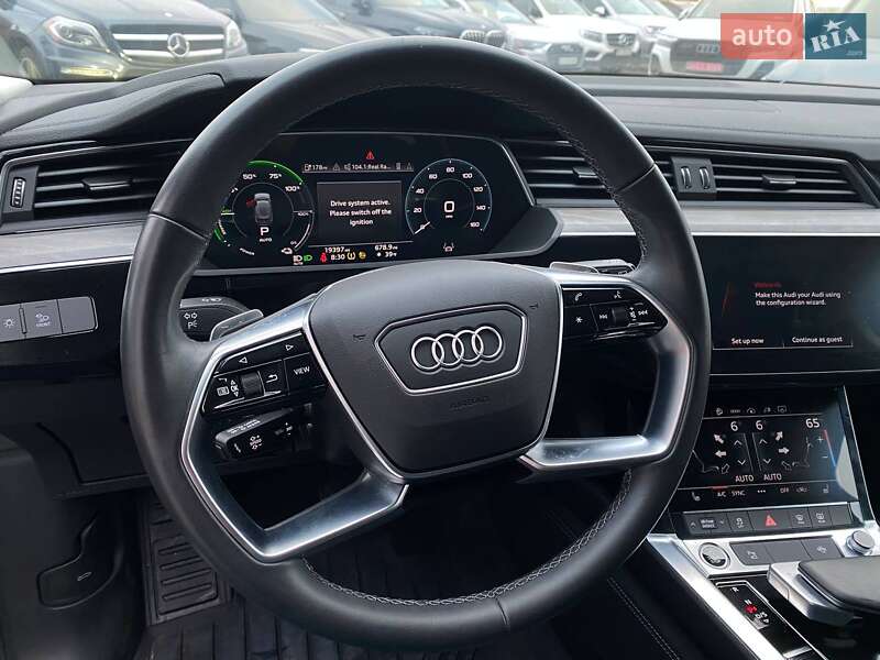 Внедорожник / Кроссовер Audi Q8 e-tron 2023 в Львове фото 14 Внедорожник / Кроссовер Audi Q8 e-tron 2023 в Львове