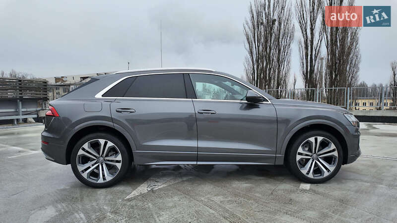 Внедорожник / Кроссовер Audi Q8 e-tron 2023 в Киеве