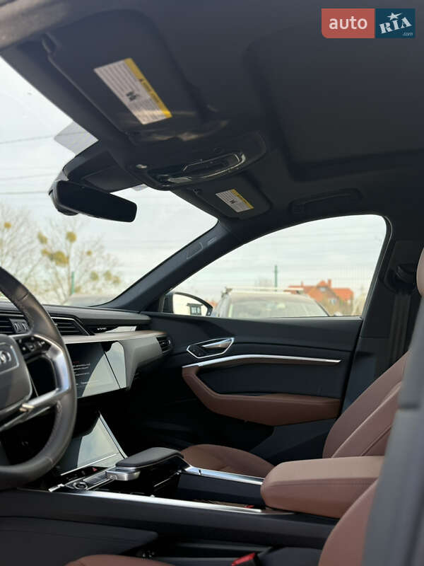 Внедорожник / Кроссовер Audi Q8 e-tron 2023 в Луцке