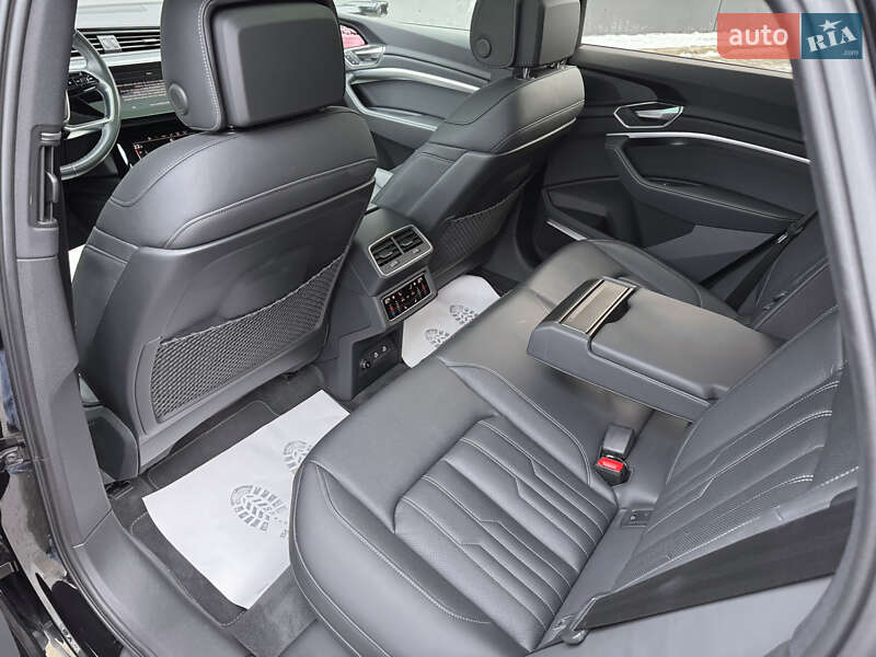 Внедорожник / Кроссовер Audi Q8 e-tron 2023 в Киеве фото 6 Внедорожник / Кроссовер Audi Q8 e-tron 2023 в Киеве