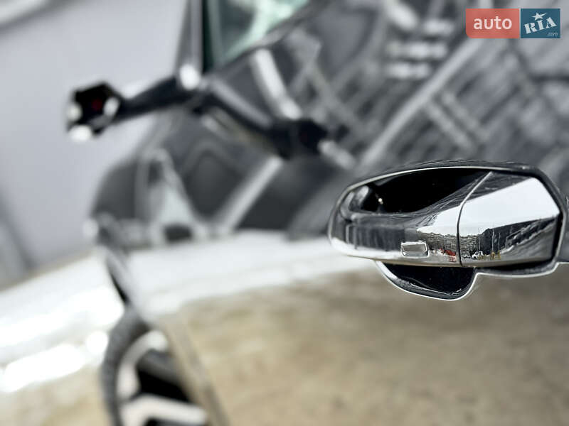 Внедорожник / Кроссовер Audi Q8 e-tron 2023 в Киеве фото 21 Внедорожник / Кроссовер Audi Q8 e-tron 2023 в Киеве