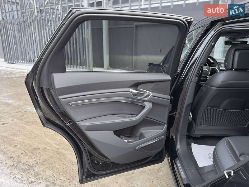 Внедорожник / Кроссовер Audi Q8 e-tron 2023 в Киеве фото 46 Внедорожник / Кроссовер Audi Q8 e-tron 2023 в Киеве