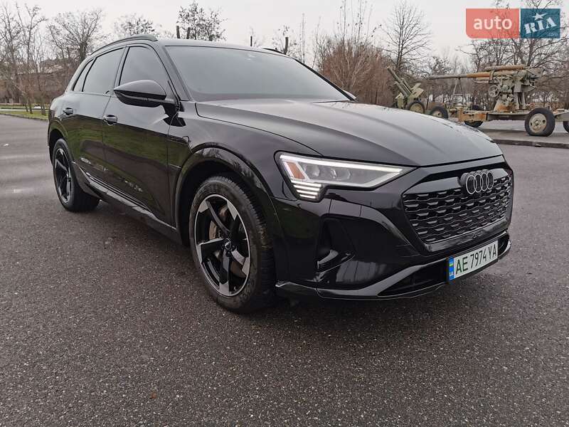Внедорожник / Кроссовер Audi Q8 e-tron 2024 в Кривом Роге фото 5 Внедорожник / Кроссовер Audi Q8 e-tron 2024 в Кривом Роге
