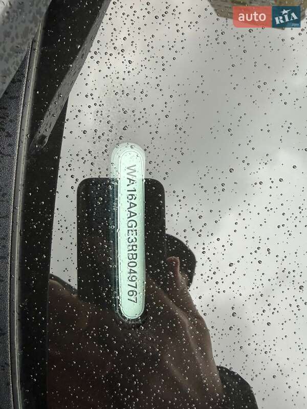 Позашляховик / Кросовер Audi Q8 e-tron 2023 в Києві фото 12 Позашляховик / Кросовер Audi Q8 e-tron 2023 в Києві