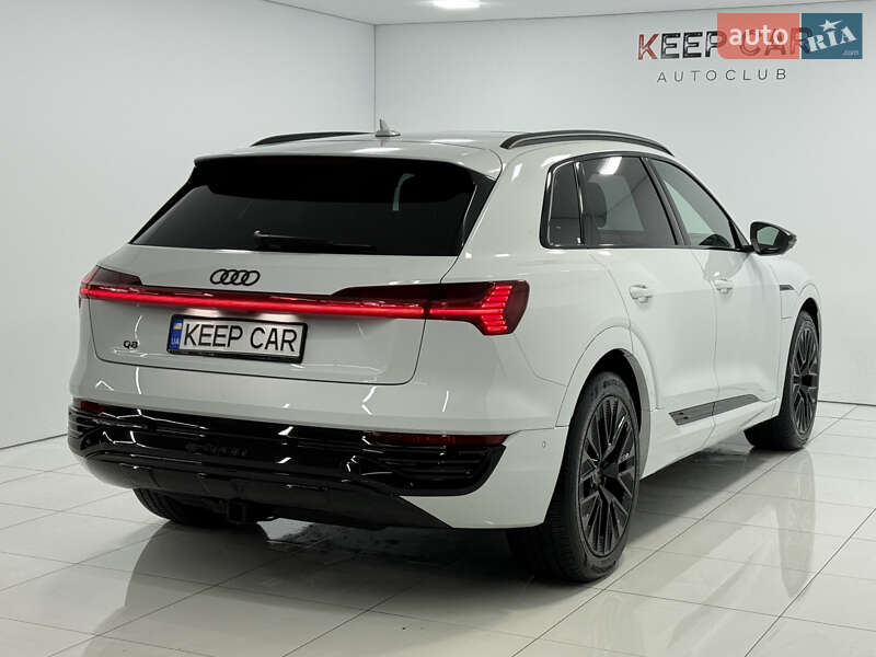 Позашляховик / Кросовер Audi Q8 e-tron 2023 в Одесі