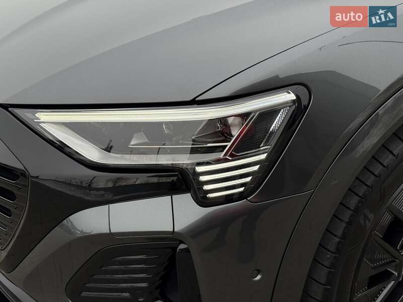 Внедорожник / Кроссовер Audi Q8 e-tron 2023 в Мукачево