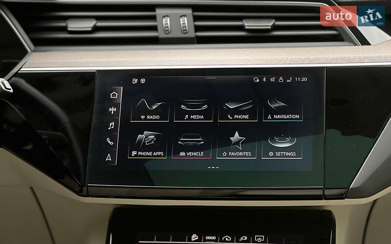 Внедорожник / Кроссовер Audi Q8 e-tron 2024 в Львове