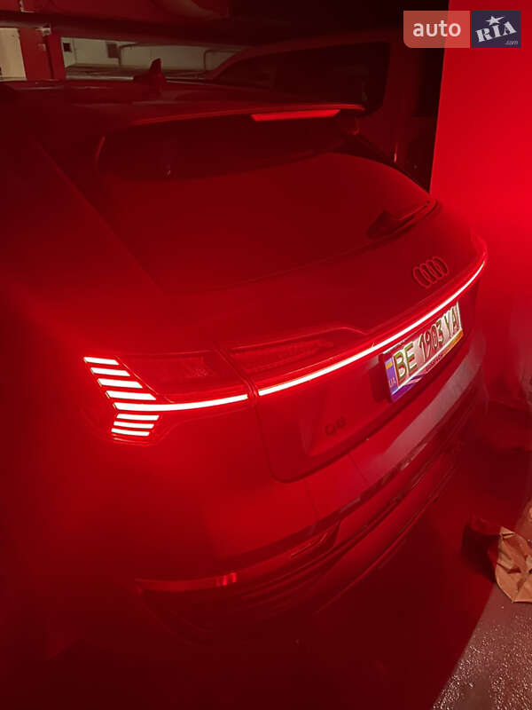 Внедорожник / Кроссовер Audi Q8 e-tron 2023 в Николаеве