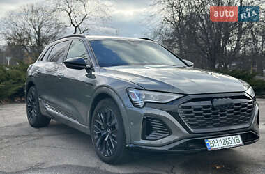 Позашляховик / Кросовер Audi Q8 e-tron 2023 в Миколаєві