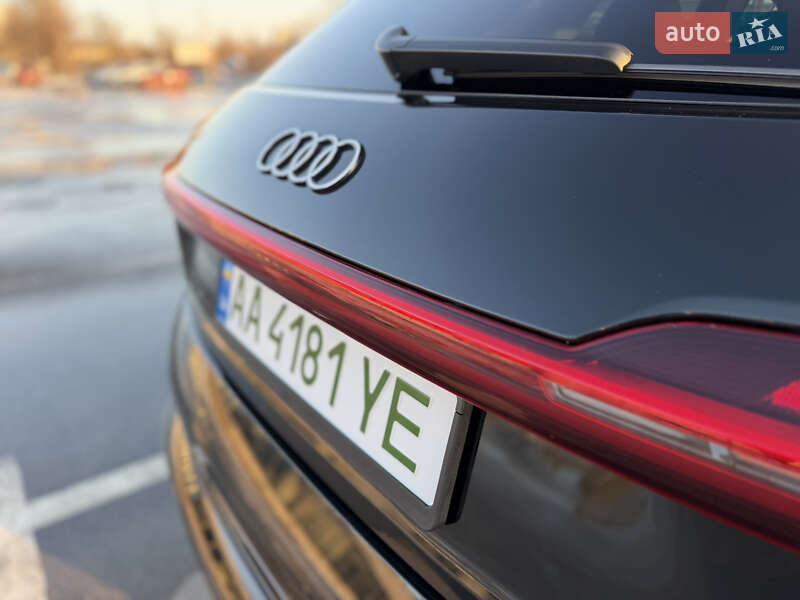 Внедорожник / Кроссовер Audi Q8 e-tron 2023 в Киеве