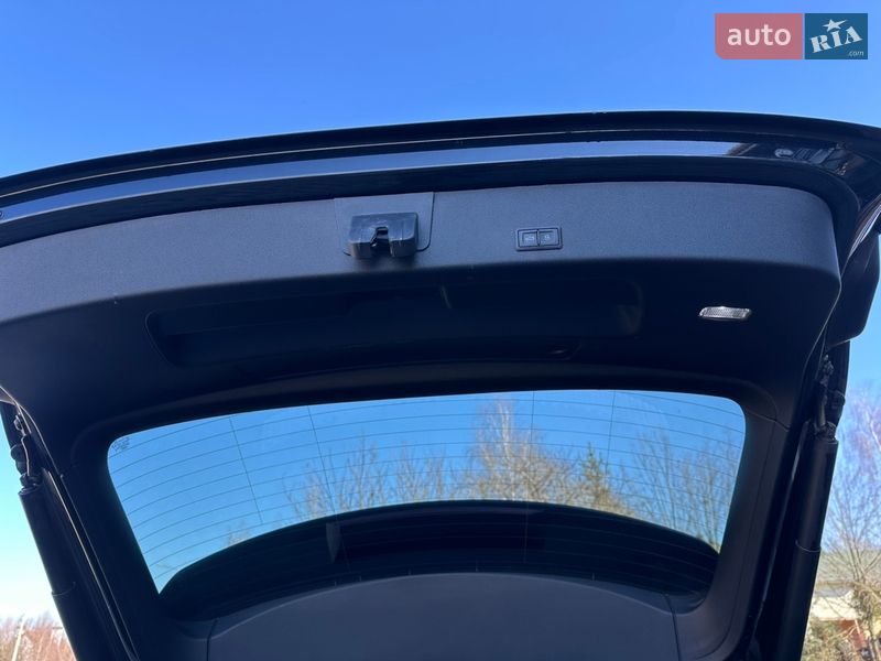 Позашляховик / Кросовер Audi Q8 e-tron 2024 в Рівному