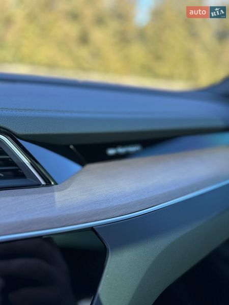 Внедорожник / Кроссовер Audi Q8 e-tron 2024 в Киеве