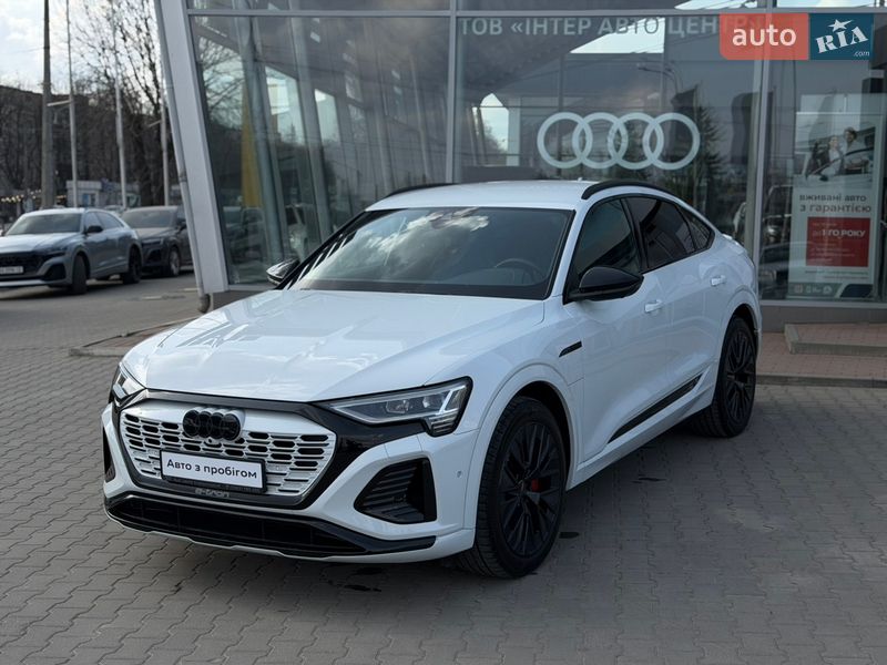 Внедорожник / Кроссовер Audi Q8 e-tron 2023 в Хмельницком