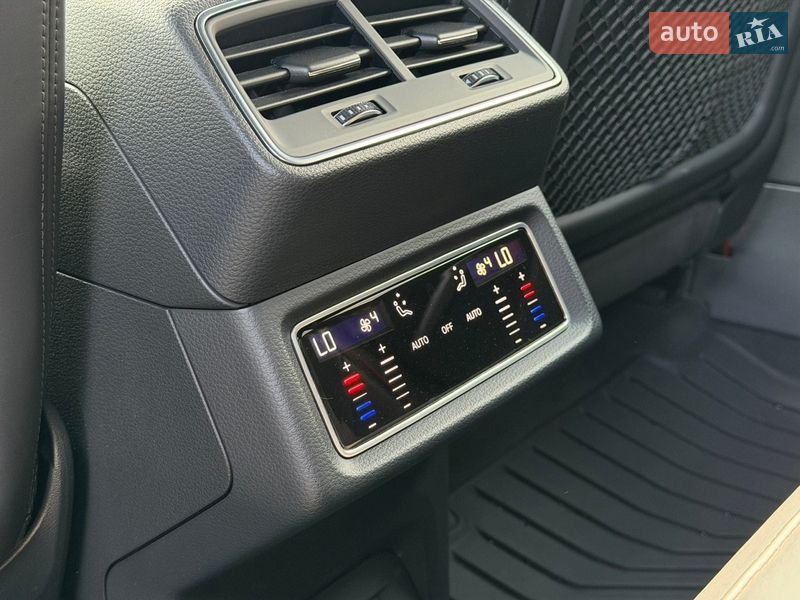 Внедорожник / Кроссовер Audi Q8 e-tron 2023 в Хмельницком