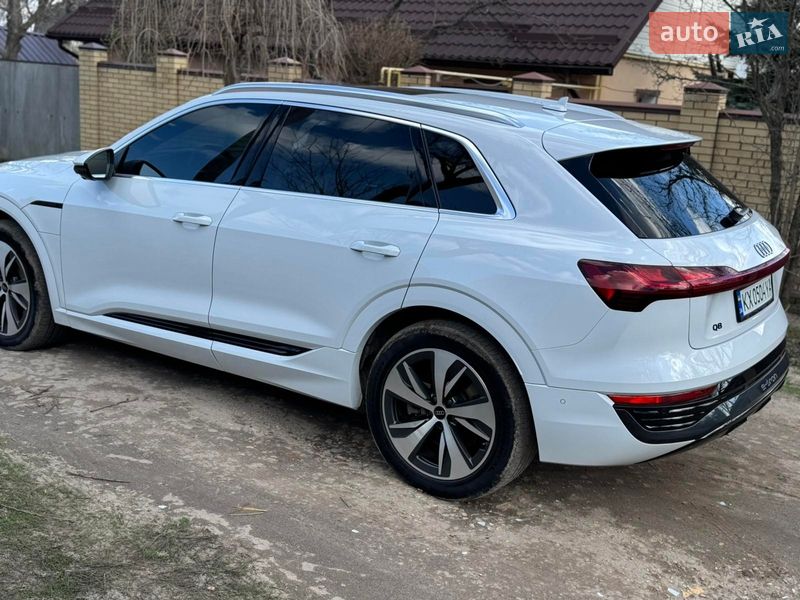 Внедорожник / Кроссовер Audi Q8 e-tron 2023 в Харькове
