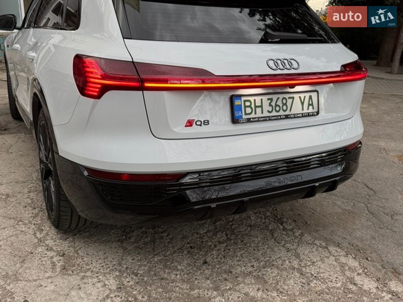 Внедорожник / Кроссовер Audi Q8 e-tron 2023 в Одессе