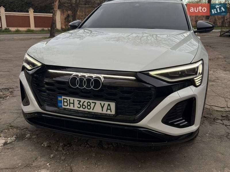 Внедорожник / Кроссовер Audi Q8 e-tron 2023 в Одессе