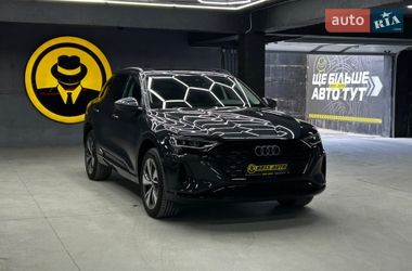 Внедорожник / Кроссовер Audi Q8 e-tron 2023 в Черновцах