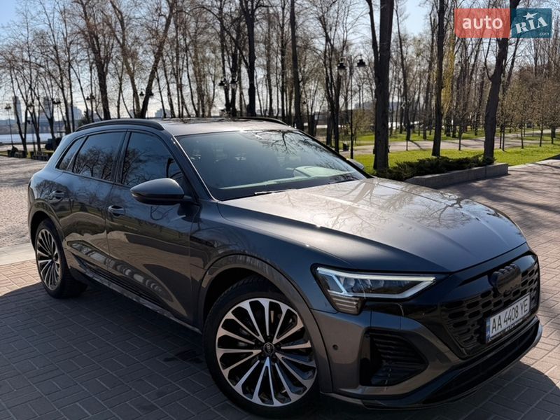 Внедорожник / Кроссовер Audi Q8 e-tron 2024 в Киеве