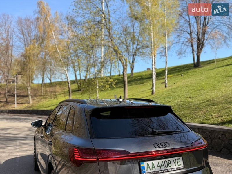 Внедорожник / Кроссовер Audi Q8 e-tron 2024 в Киеве