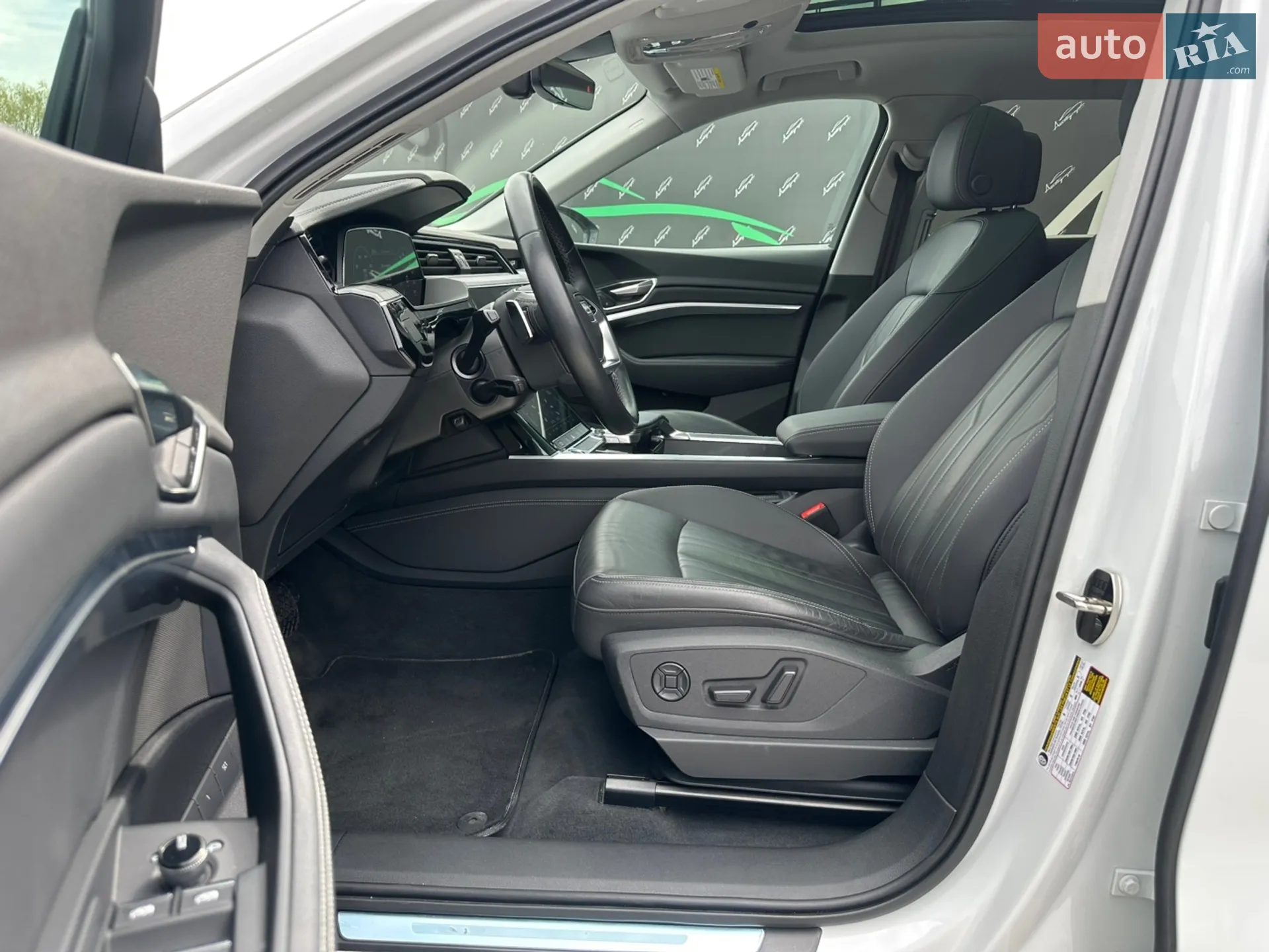 2023 Audi Q8 - мініатюра 8