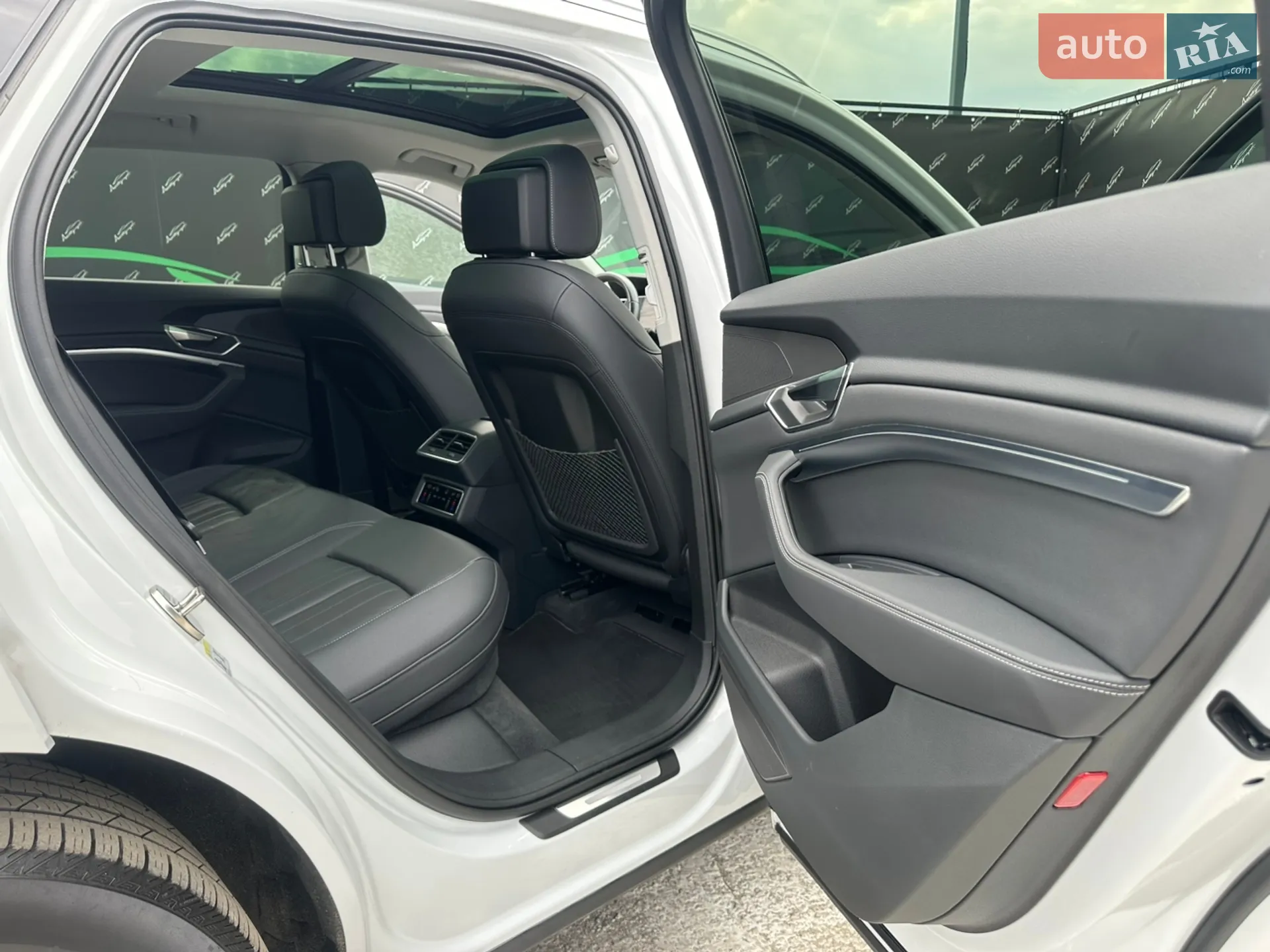 2023 Audi Q8 - мініатюра 30