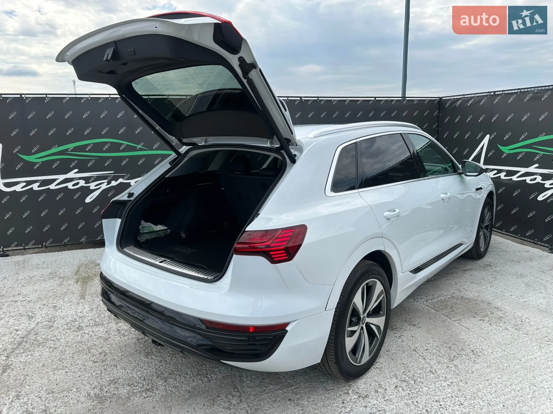 2023 Audi Q8 - мініатюра 36