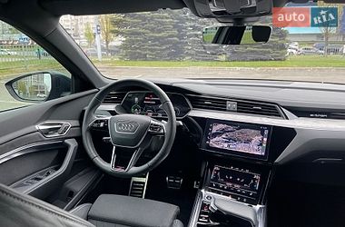 Внедорожник / Кроссовер Audi Q8 e-tron 2024 в Киеве