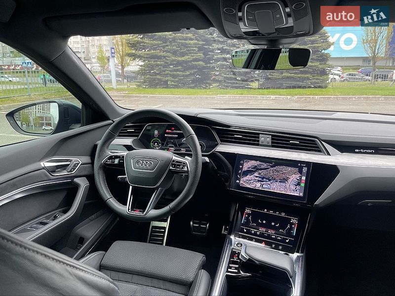 Внедорожник / Кроссовер Audi Q8 e-tron 2024 в Киеве