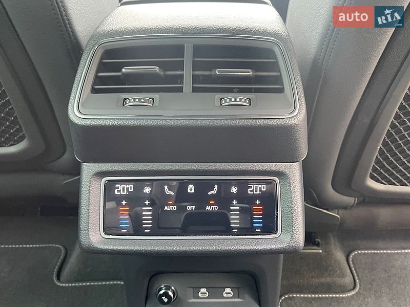 Внедорожник / Кроссовер Audi Q8 e-tron 2024 в Киеве