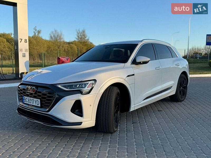 Внедорожник / Кроссовер Audi Q8 e-tron 2023 в Львове