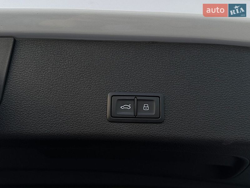 Внедорожник / Кроссовер Audi Q8 e-tron 2023 в Львове