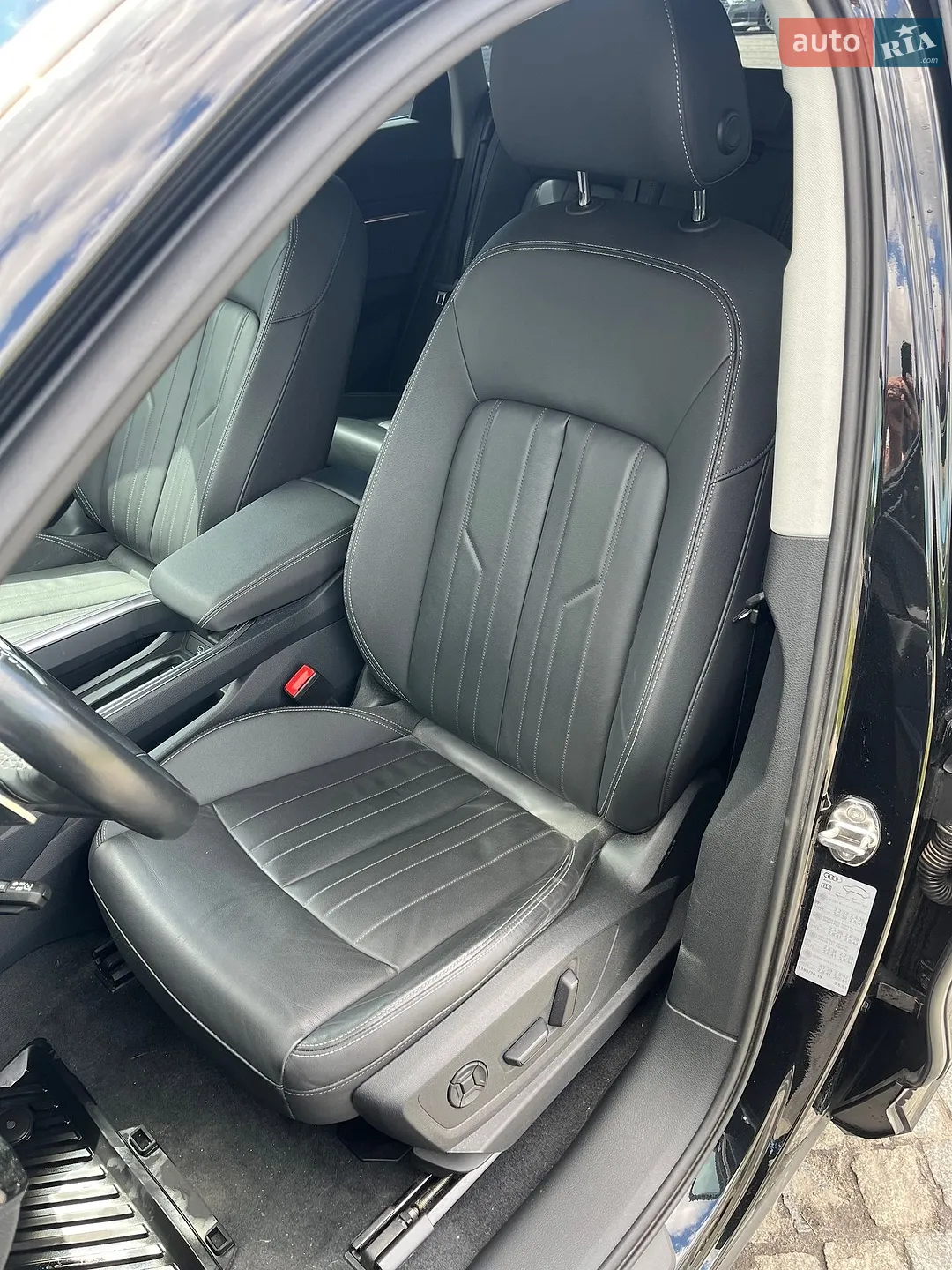 2023 Audi Q8 - мініатюра 27
