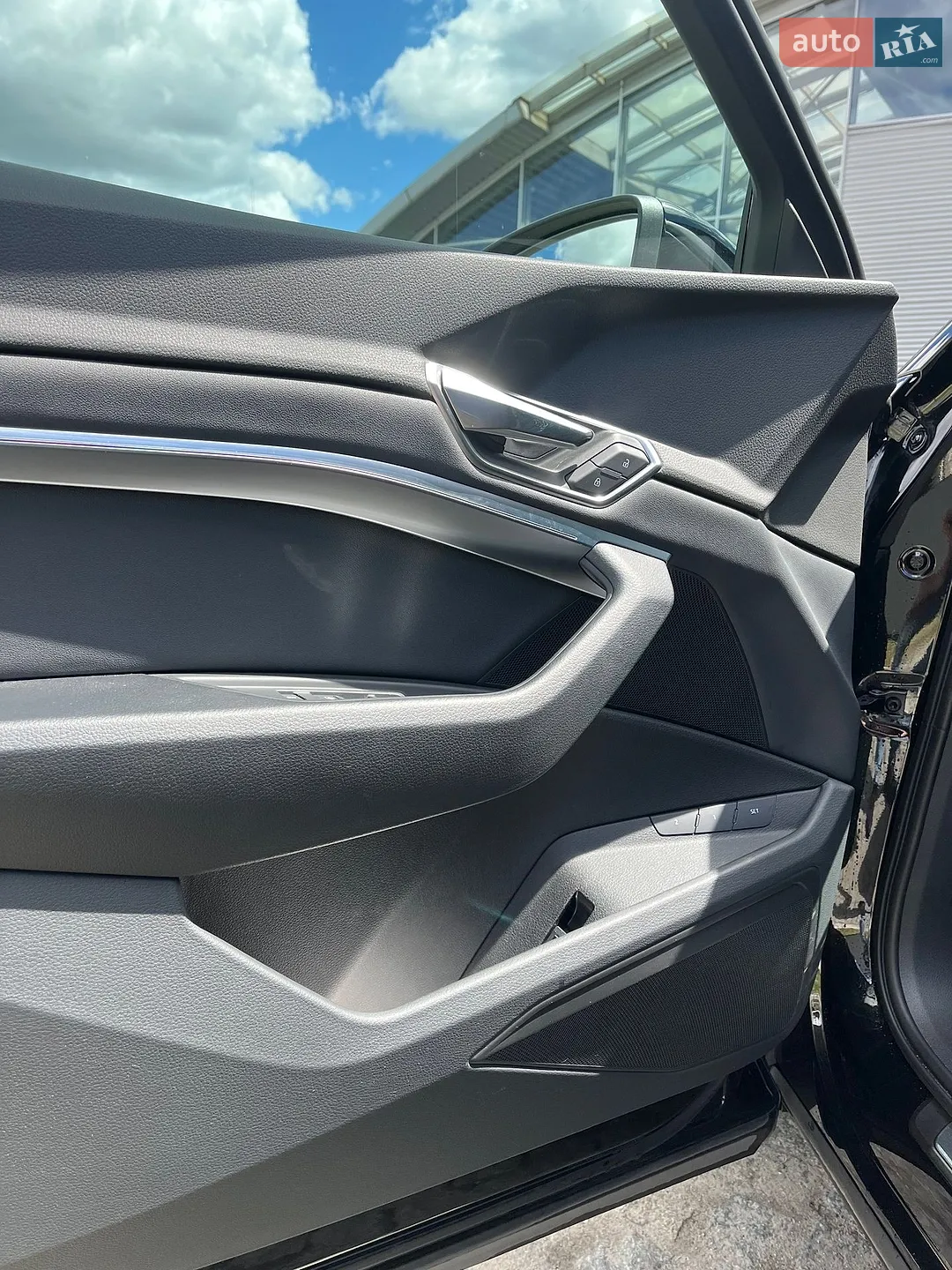 2023 Audi Q8 - мініатюра 31