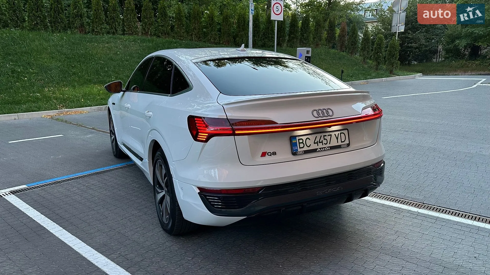 2023 Audi Q8 - мініатюра 4