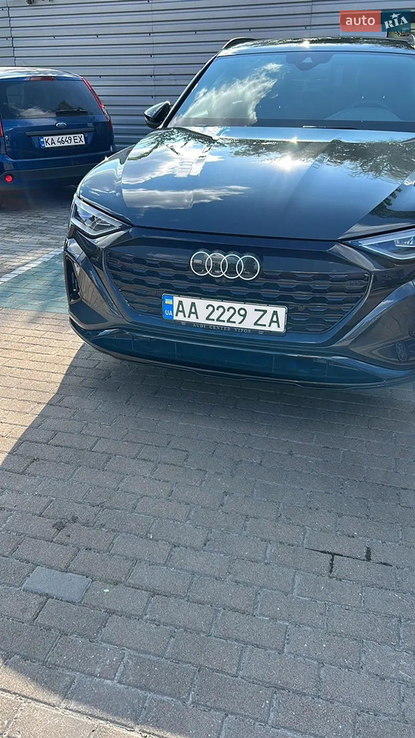 2024 Audi Q8 - фото 1
