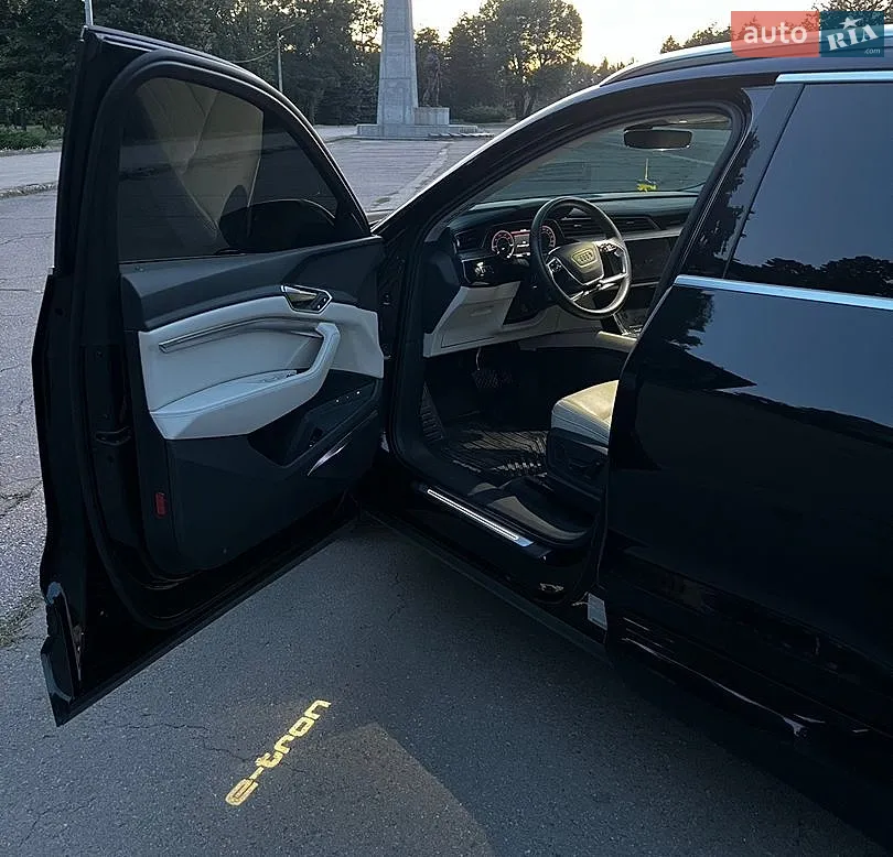 2023 Audi Q8 - мініатюра 8