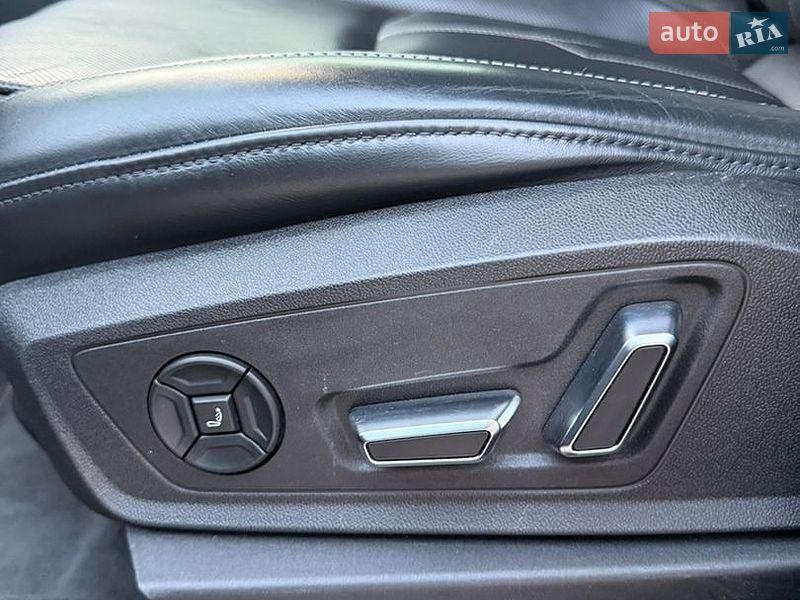 Позашляховик / Кросовер Audi Q8 e-tron 2023 в Житомирі