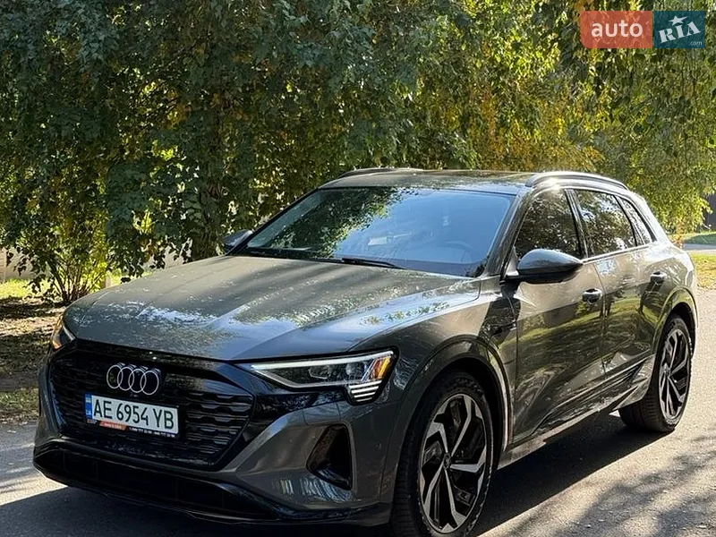 Audi Q8 e-tron
